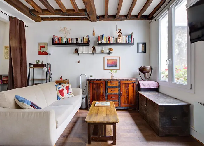 Charming Apartment In The Heart Of Le Marais