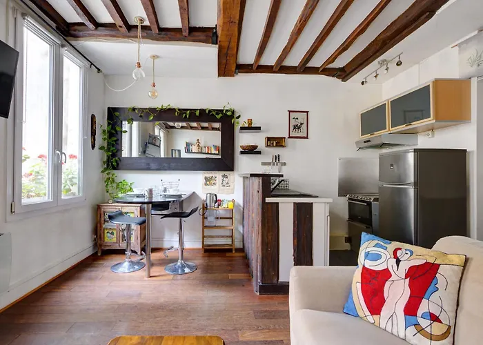 Charming Apartment In The Heart Of Le Marais